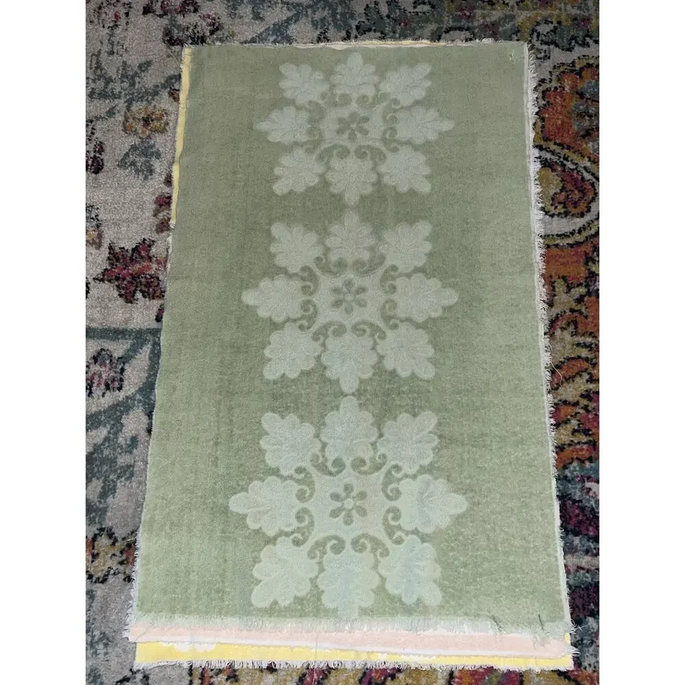 Vintage Lot of 6 Bath & Hand Towels For Use or DIY Crafts Pastels Green Yellow +